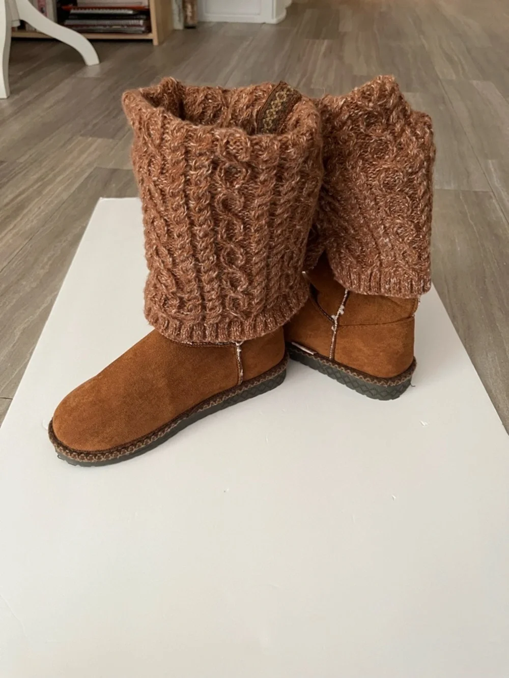 MUK LUKS Women's Jackie Boot Brown Cable Knit Cuff Winter Faux Fur Warm Size 7